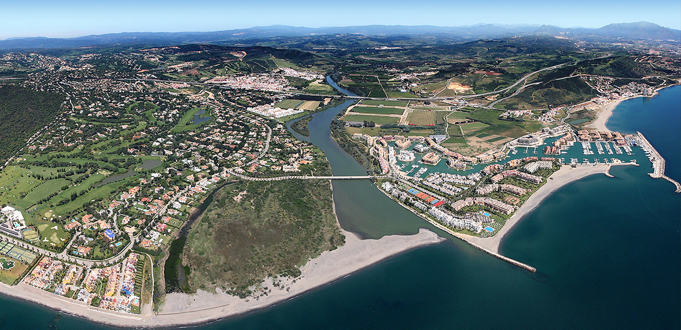 Discover the secrets of living in Sotogrande. Located in the heart of Costa del Sol, this tranquil haven offers a unique and rewarding quality of life.